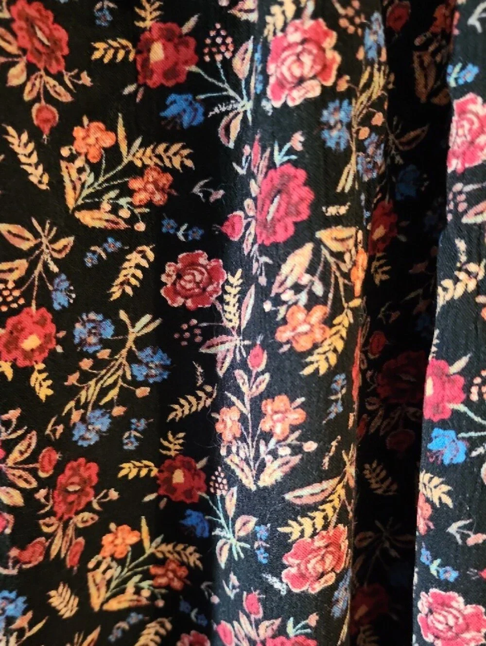 Mason & Belle Floral Blouse XL - Black with Red & Blue Flowers
